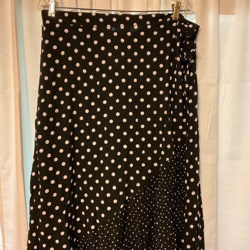 Torrid Black Polka Dot Challis Wrap Skirt 3 White New NWT Hi-Lo Hem Ruffle Trim - Picture 2 of 10